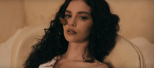 NOW BOOKING SABRINA CLAUDIO